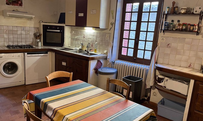 Mirabel-aux-Baronnies Villa | Belle Maison Familiale en Drôme Provençale