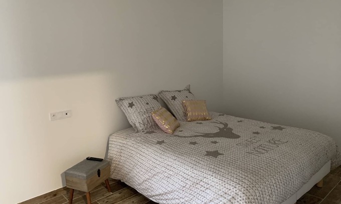 Folligny Villa | Belle Villa 2h private relaxation area included in nightly rate