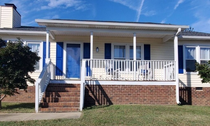 Northeast Raleigh House | Beltline Oasis - Newly Updated 3 Bedroom Home