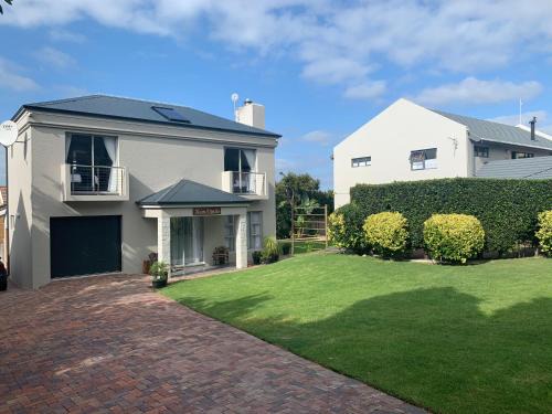 Onrus House | Bem Vindo Self Catering Guest House