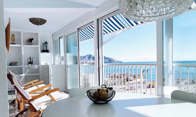 Cala Apartment | * Benidorm * Quiet Playa Poniente 100m * Luxury apartment * Super-airco *