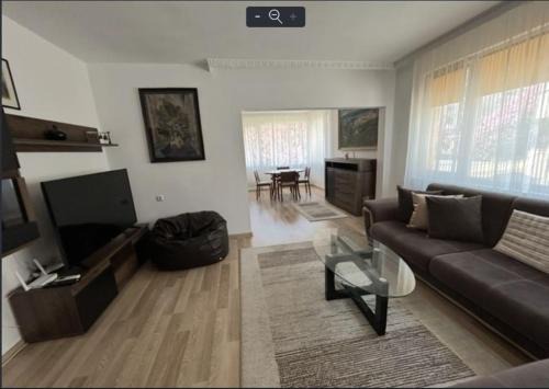 Varna City Centre Apartment | Benkovski Grand Apartment