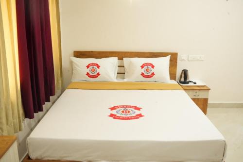 Ponnani Hotel | Benzy Tourist Home