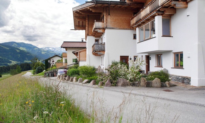 Hopfgarten im Brixental Apartment | "Bergnest Penning" vacation apartment with fantastic views