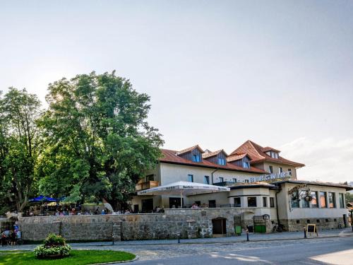 Kiefersfelden Hotel | Bergwirt Hotel & Gasthof