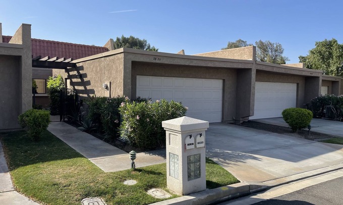 Bermuda Dunes House | Bermuda Dunes Townhome