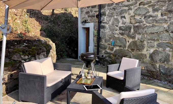 Llanbedr Cottage | BESER COTTAGE, family friendly, character holiday cottage in Llanbedr