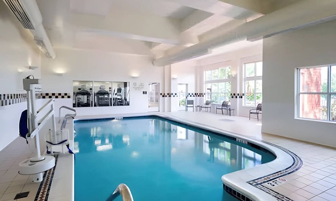 Hopelawn Hotel | Beset of New Jersey | Pet-friendly & Newly Renovated