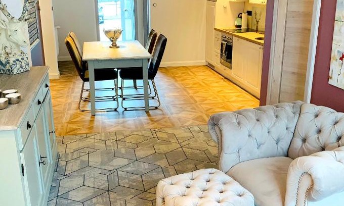 Mettmann Apartment | BESOTEL Mettmann-schicke FeWo oder Apartments nähe Golfplatz Gruiten und Neandertal mit Glasfaser WLAN und Parkplatz-viele Schlafzimmer mit Bad en suite