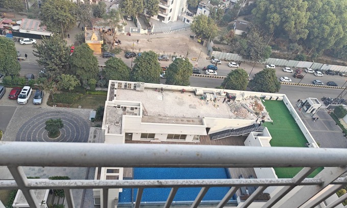 Gomti Nagar Apartment | Best 3bhk Homestay flat near IGP by Bayweaver Nest