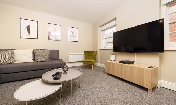 Chinatown Apartment | Best Covent Garden/Chinatown/Soho Location