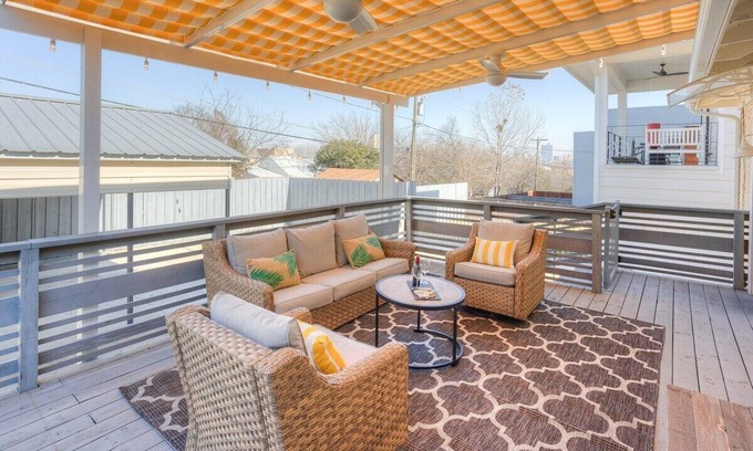 Fort Worth Cultural District House | Best Ft. Worth Location + Hot Tub |Walk to Dickies