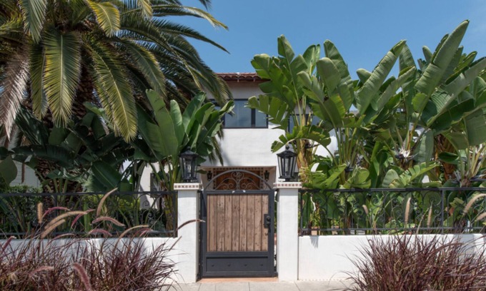 Angelino Heights House | Best Location in L.A. - Postcard Views!
