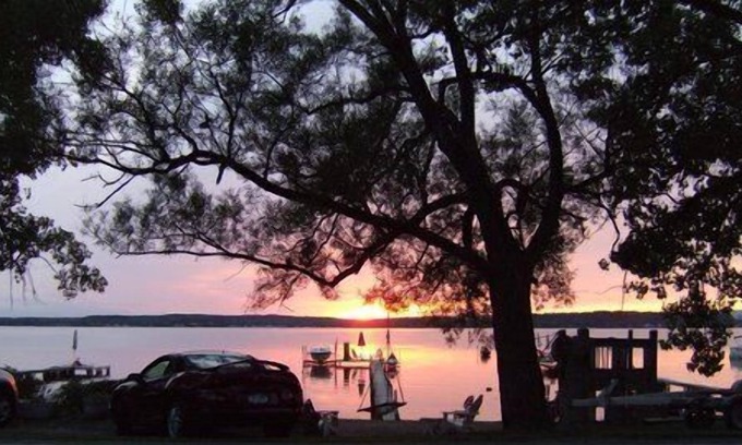 Saratoga Springs House | Best Of All Worlds Lake And Saratoga Springs