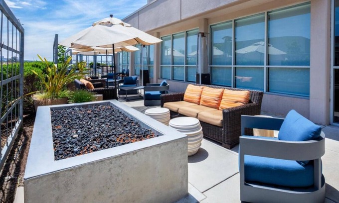 Emeryville Hotel | Best Place to Unwind! Pet-Friendly Property, Parking, Near Berkeley Art Museum