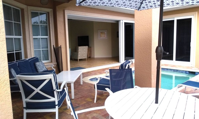 Naples Park House | Best Value In Naples Grand luxury 3 Bdrm Pool Spa Walk Bike To Gulf Spotless
