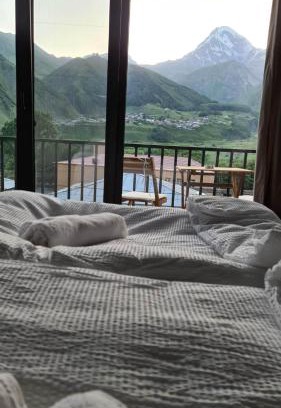 Stepantsminda Hotel | Best view Kazbegi