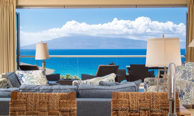Lahaina Condo | Best Views at Honua Kai - Penthouse Suite with Private Lanai & Grill-Honua Kai K1025