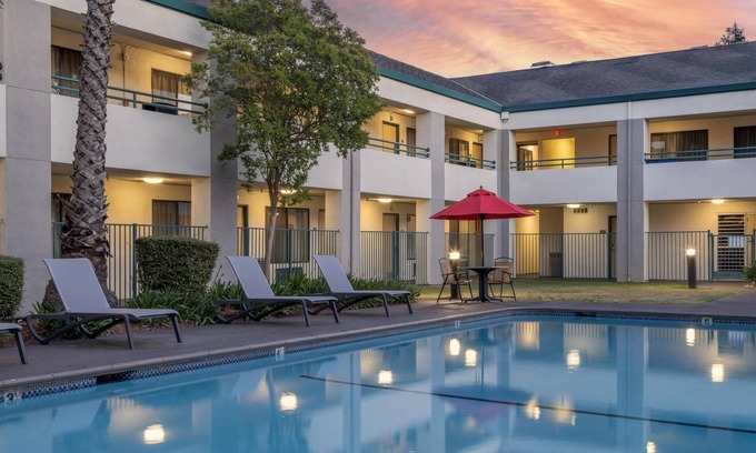 Concord Hotel | Best Western Heritage Inn