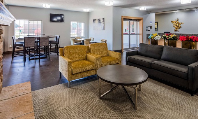 Macomb Hotel | Best Western Macomb Inn