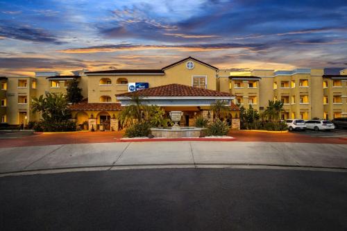 Moreno Valley Hotel | Best Western Moreno Hotel & Suites