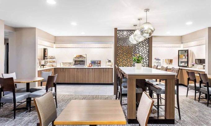 Fox Valley Hotel | Best Western Oswego Hotel