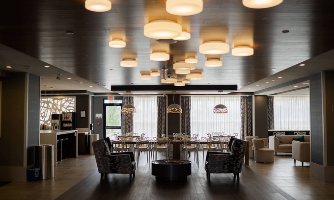 Airdrie Hotel | Best Western Plus Airdrie Gateway