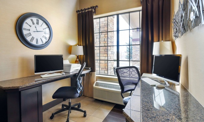 Castle Rock Hotel | Best Western Plus Castle Rock