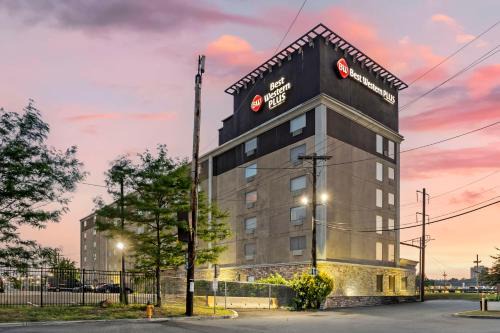 Newark Hotel | Best Western Plus Newark Airport West