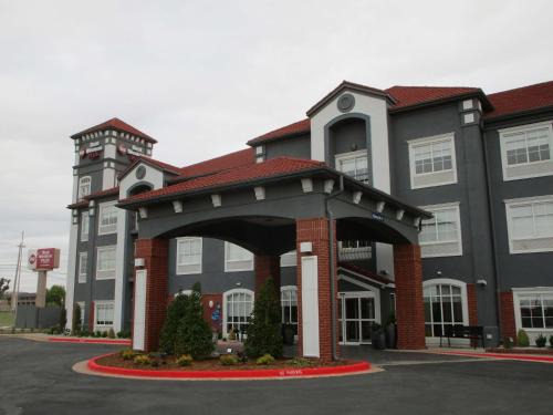 Central Oklahoma City Hotel | Best Western Plus Oklahoma City Northwest Inn & Suites