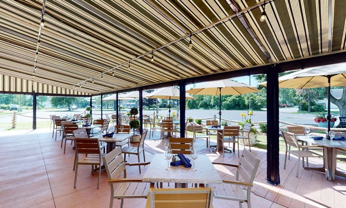 South Burlington Hotel | Best Western Plus Windjammer Inn & Conference Center