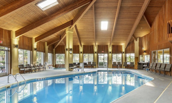 Silver Lake Hotel | Best Western Plus Wilmington/Carolina Beach