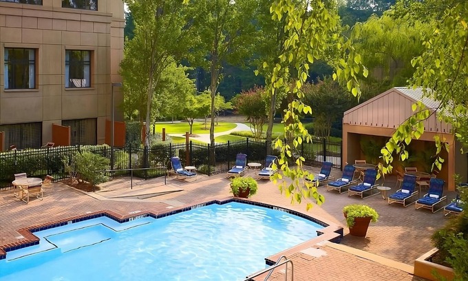 Gwinnett Place Resort | Better Choice For Your Vacation! Amazing unit to enjoy! w/Pool Access