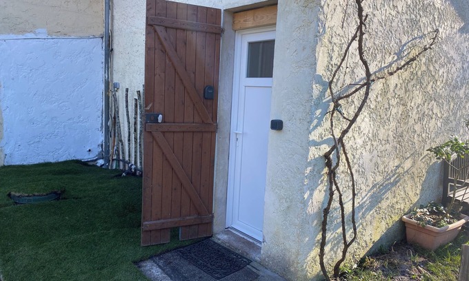 Salles Apartment | Between Bordeaux and the ocean