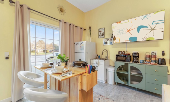 Whitemarsh Island Apartment | Between Downtown + Tybee - Cozy Vibes