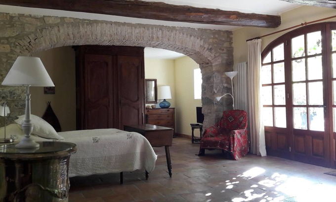 Lezan Apartment | Between the mountains and the seaside, absolute calm near Uzès and Nîmes