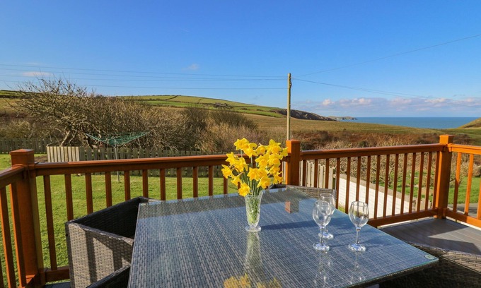Mwnt Cottage | BEUDY, family friendly, country holiday cottage in Cardigan