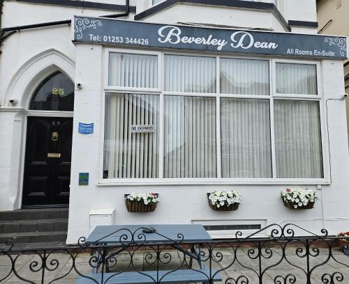 South Shore Bed & Breakfast | Beverley Dean - Children Over 5 Years Welcome - Continental Breakfast