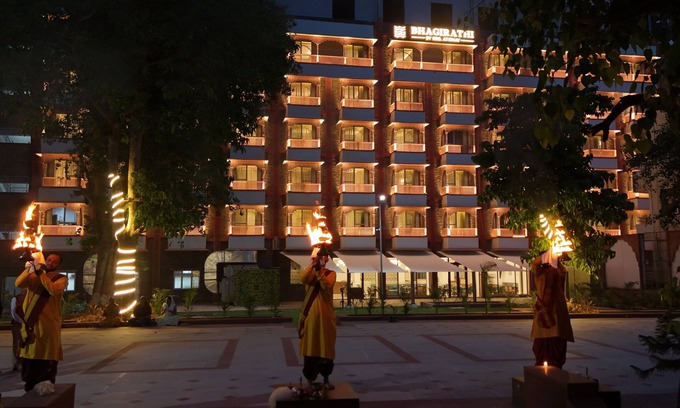 Haridwar Hotel | Bhagirathi By Atishay