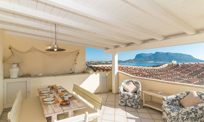 Baia Caddinas Apartment | Biancospino by Interhome