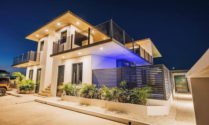 Cunucu Abao Apartment | BibaDushi.Condo with Private Pool 3min to EAGLE BEACH