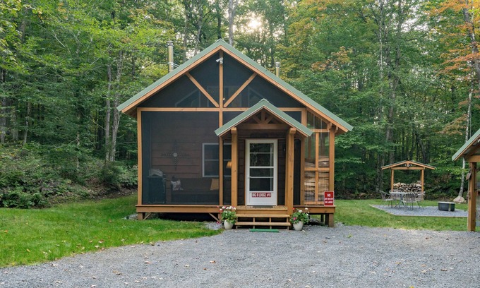 Brantingham Cabin | Big 8 Lodge