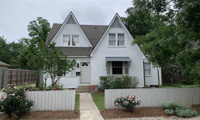 Highlands - Perkins House | Big Charming home near LSU Lakes! A great street near local restaurants!