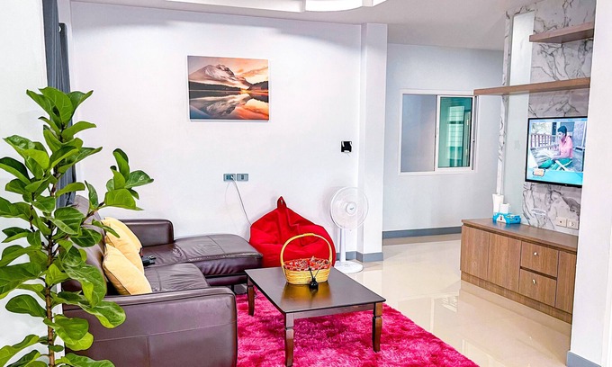 Khlong Hae House | Big house in Hatyai near many famous tourist spots