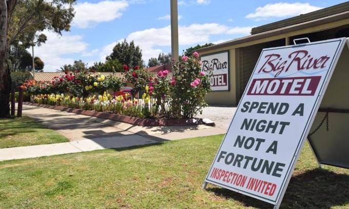 Echuca Hotel | Big River Motel