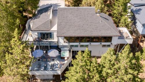 West Hills House | Big Sky by AvantStay Mountain Home w Great Views Hot Tub Al Fresco Dining