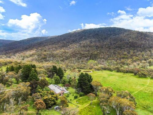 Moonbah House | Big Yard Farm - Snowy Mountains