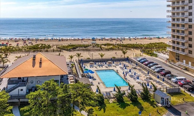 Ocean Pines Condo | Bigi's Beach House-Non Group Rental- Sleeps 5