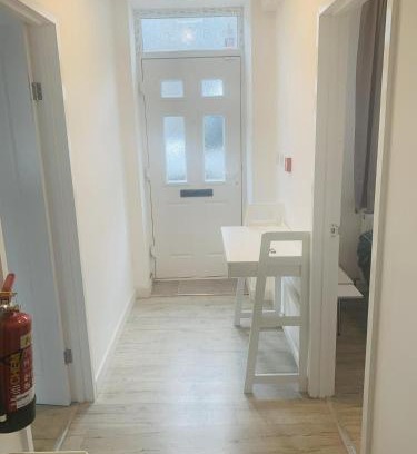 Merthyr Vale House | Bike Park Cottage Sleeps 5 with Pet