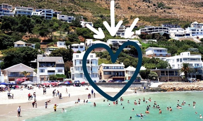 Gordons Bay Central House | 'Bikini Beach Holiday Home' - 4 Bedroom Beachfront Accommodation with Ocean View